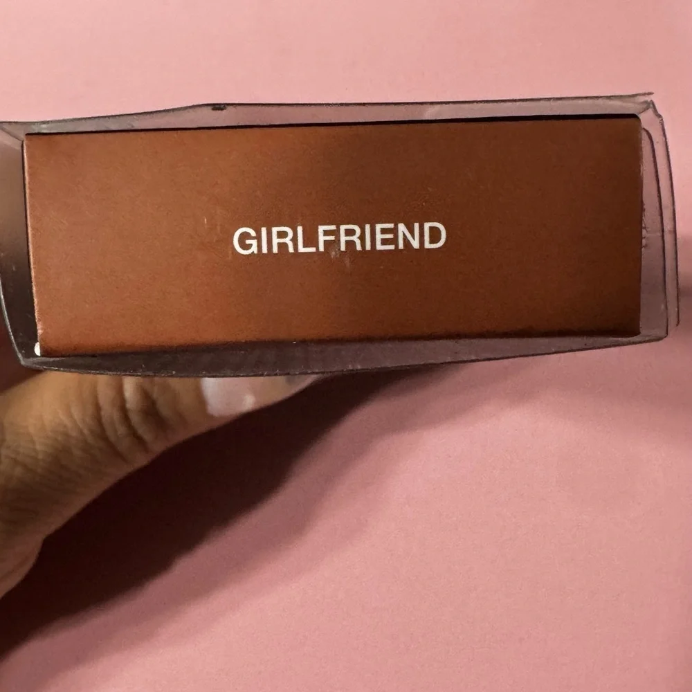 HUDA BEAUTY Liquid Matte Lipstick - Shade Girlfriend 4.2ML/0.14FL OZ